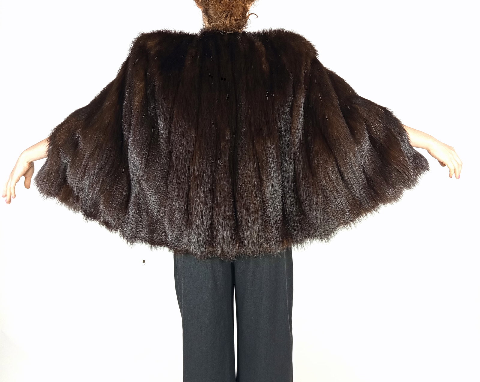 BROWN MINK FUR CAPE/STOLE EU: XS ; US: 2 - 4