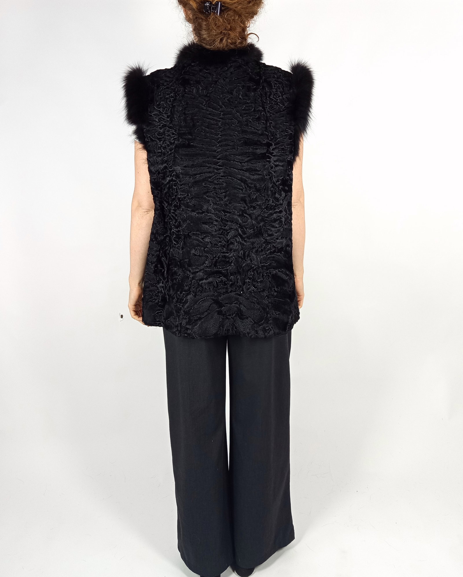 PERSIAN LAMB FUR VEST EU: L ; US: 16 - 4