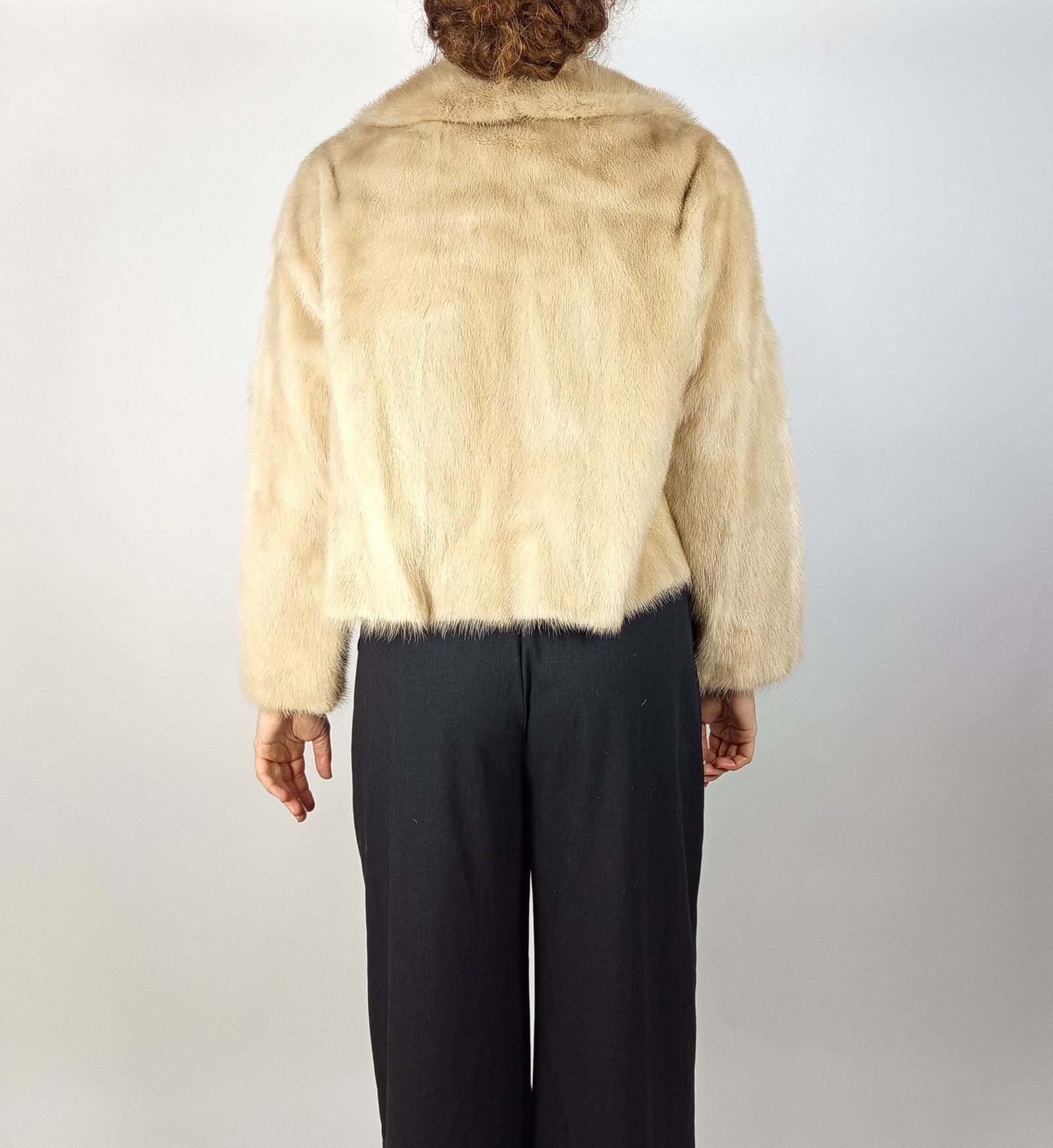 SAGA WHITE/CREAM MINK FUR JACKET EU: L - US:16 - 4