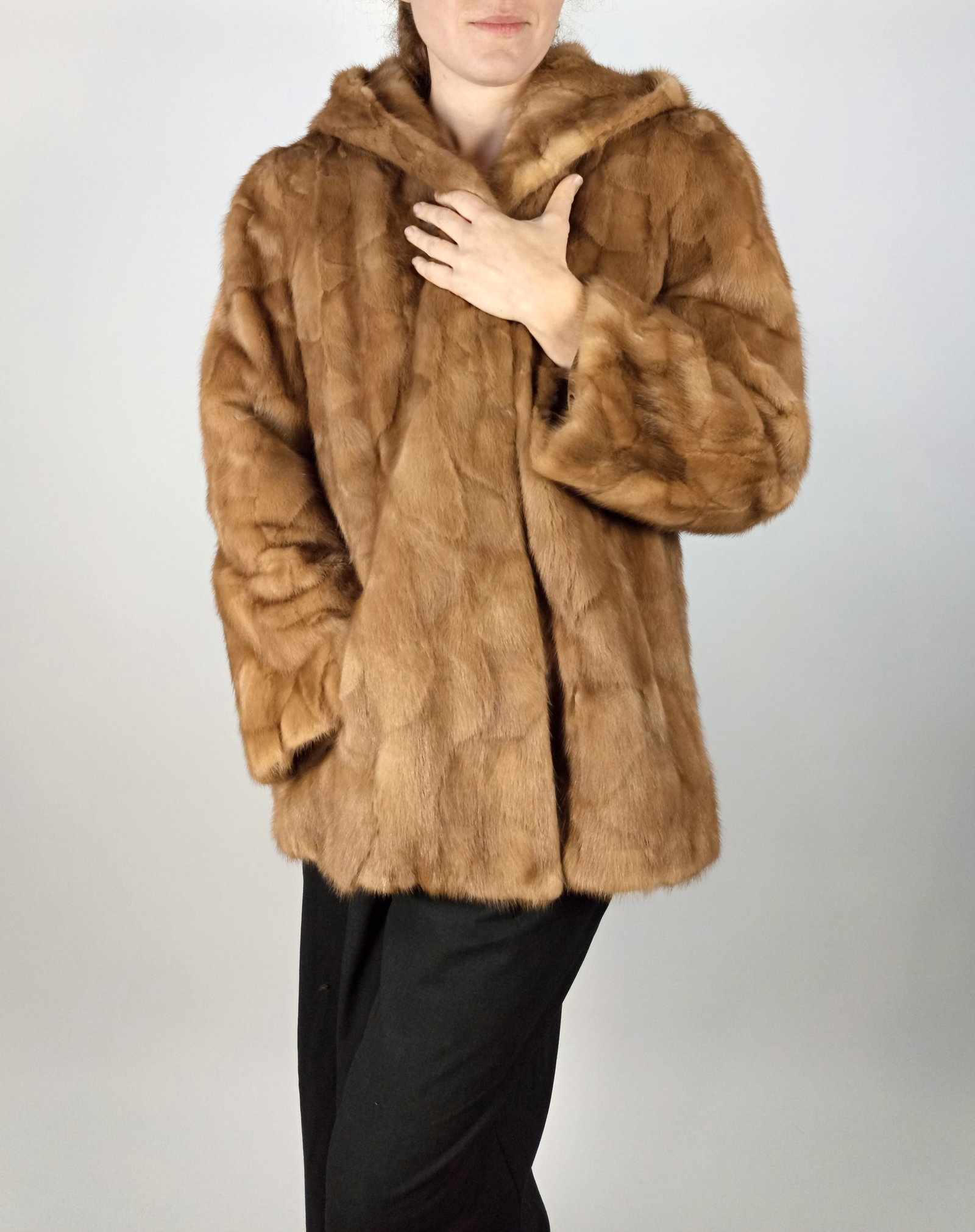 LIGHT BROWN MINK JACKET WITH HOOD EU: XL - US:20 - 4