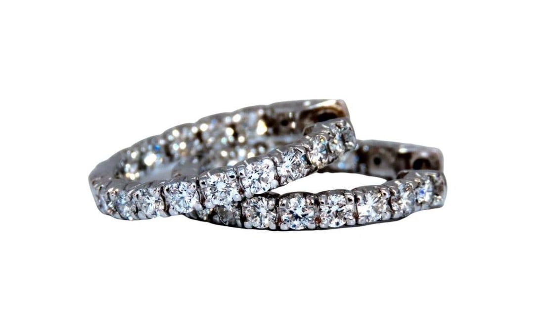 2.60ct Natural Round Diamond Hoop Earrings 14kt gold 40147**: Title: 2.60ct Natural Round Diamond Hoop Earrings 14kt gold 40147** Description: 2.60ct Natural Round Diamond Hoop Earrings 14kt gold 40147** $3,500.00 PRODUCT DESCRIPTION Quarter sized natural diamon