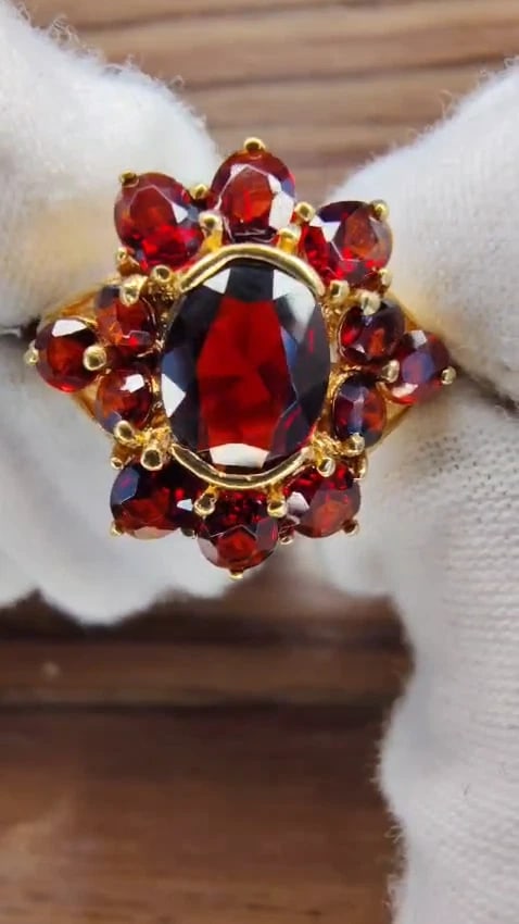 3ct Natural Garnet Cluster Ring 14kt Gold *v - 3