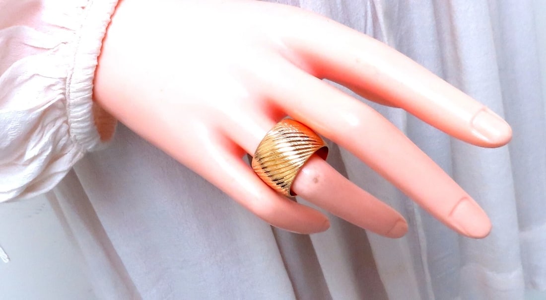 Wide Solid 16mm Band 14kt Gold Ring 9.5 *v - 6
