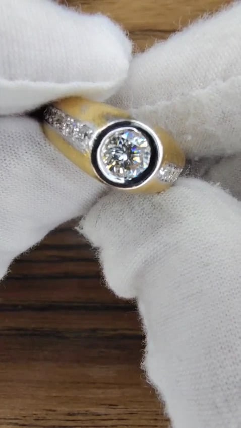 .70ct Natural round diamond ring 14kt brushed satin gold *v - 3