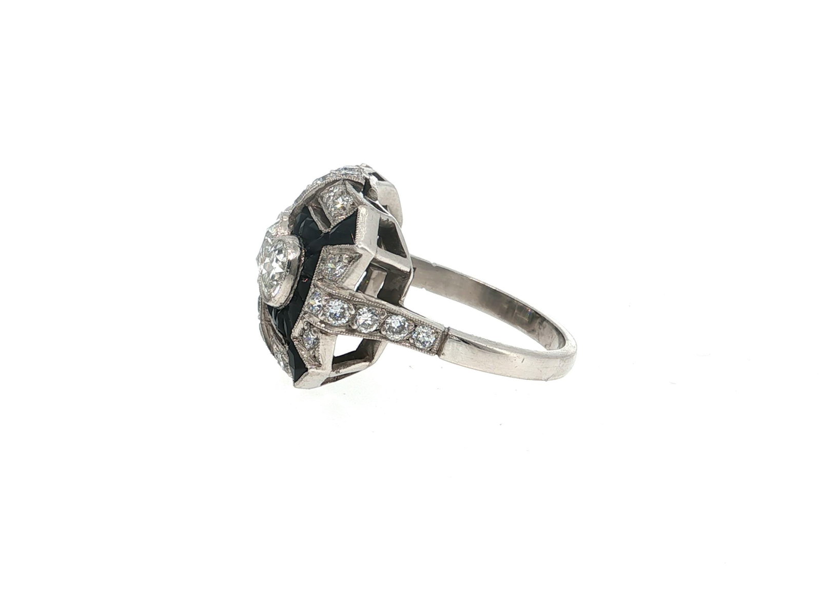 Art Deco Diamond and Onyx Geometric Cocktail Ring in Platinum - 2