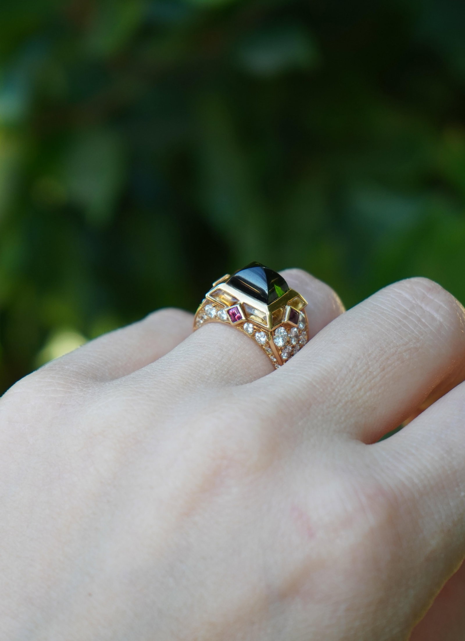 Vintage Mauboussin 18k Gold Sugarloaf Tourmaline Diamond Ring - 2