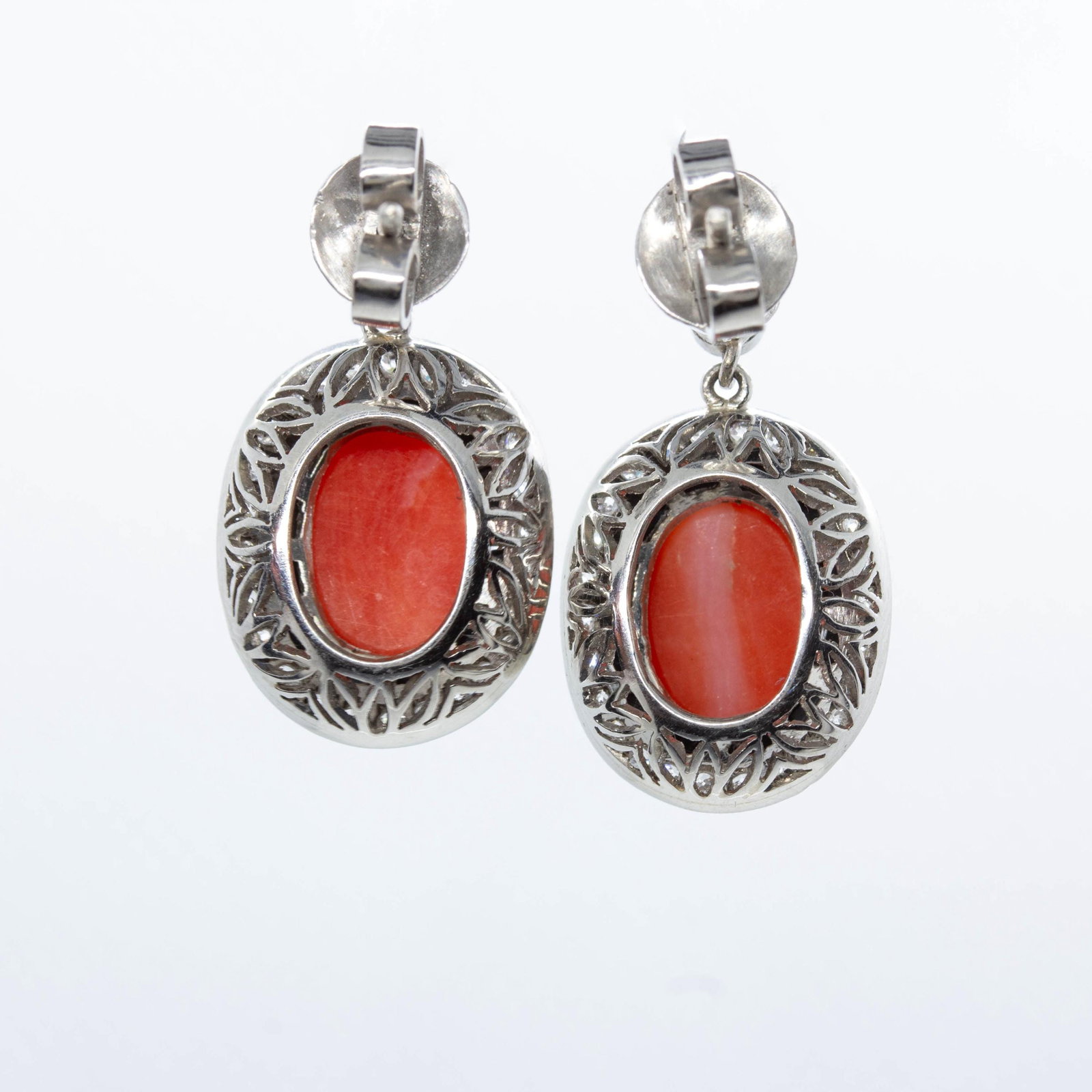 Art Deco Platinum Natural Coral, Onyx and Natural Diamond Earrings - 3