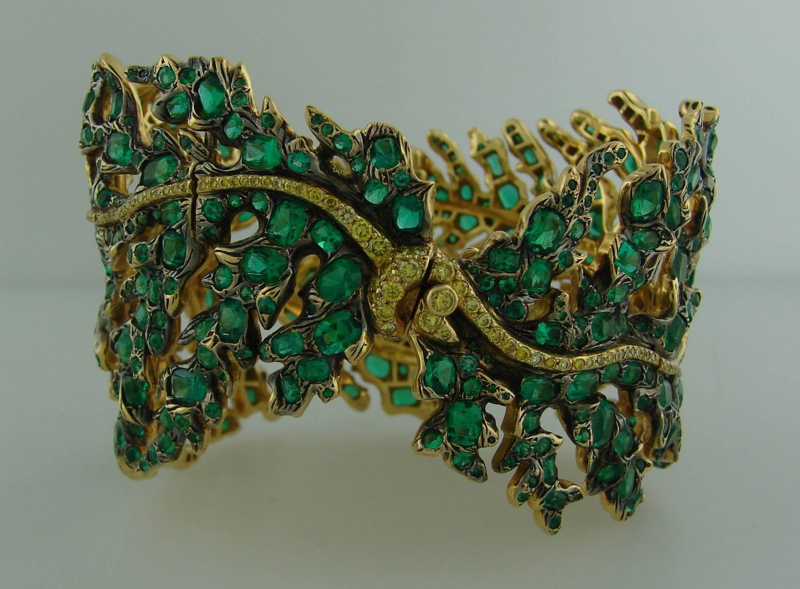 Michele della Valle Emerald Fancy Yellow Diamond Gold Bracelet - 4