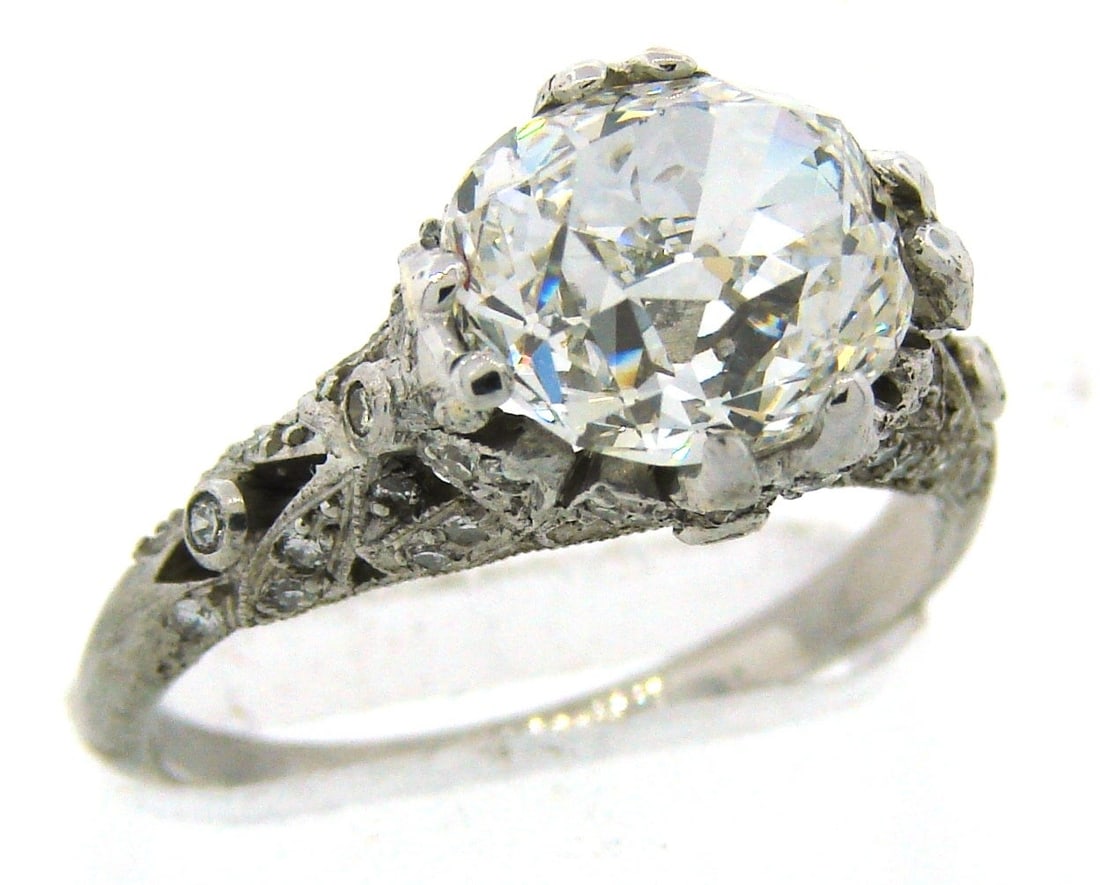Cushion Cut Diamond Platinum Ring Art Deco circa 1920s 3.02-carat GIA G SI1 - 4