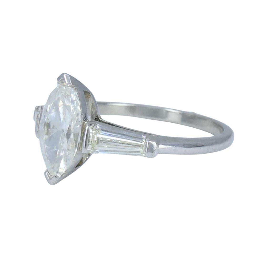 Vintage Platinum 1.07 Carat Marquise Diamond Three Stone Ring - 5