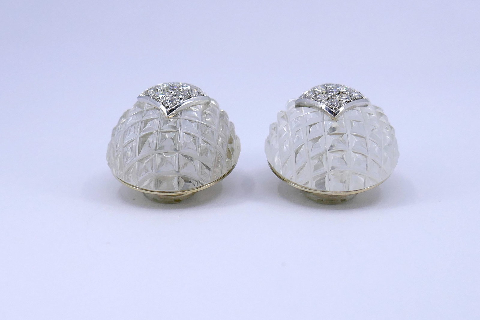Van Cleef & Arpels Carved Crystal and Diamond Earrings clip-on - 2
