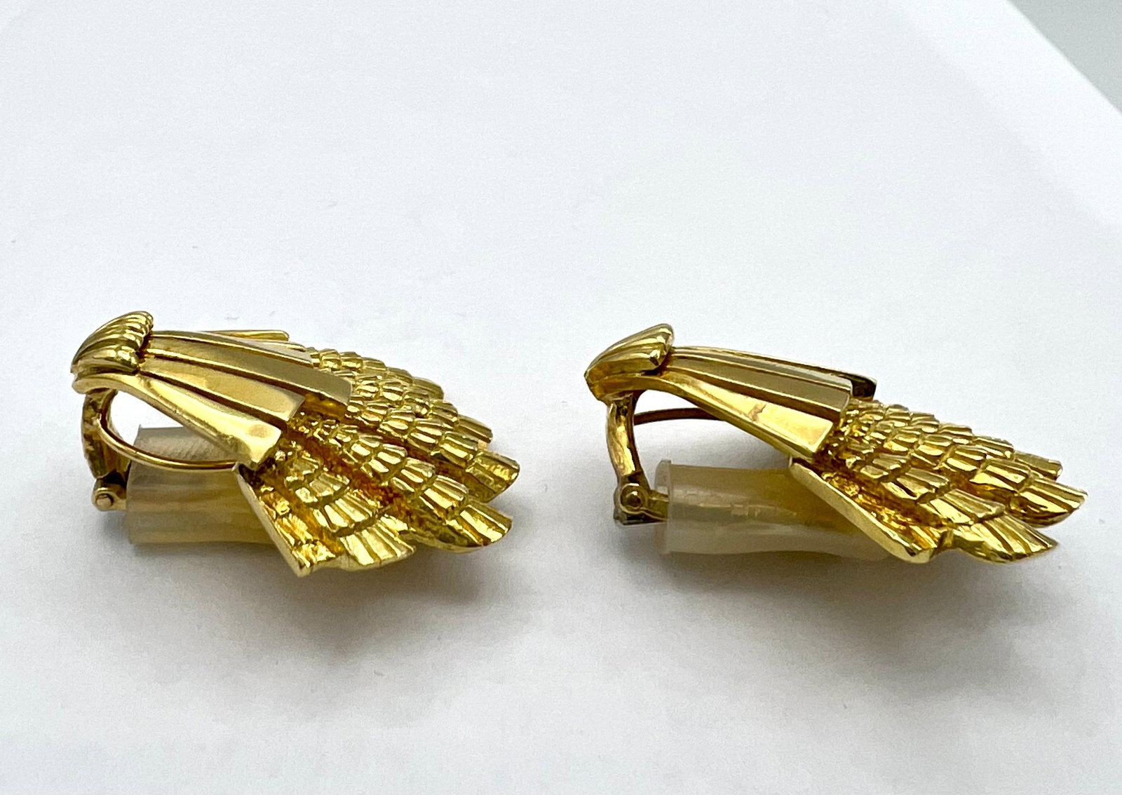 David Webb Gold Earrings, Vintage Shell Earrings - 2