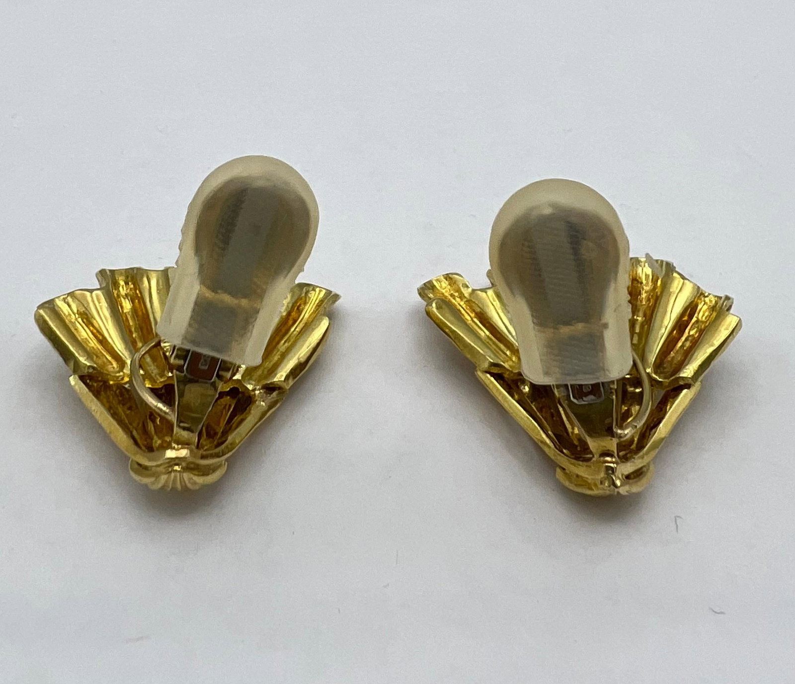 David Webb Gold Earrings, Vintage Shell Earrings - 4