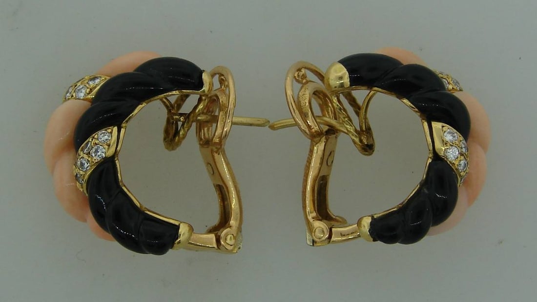 Boucheron Paris Coral Onyx Diamond Gold Necklace Earrings Set 1970s - 3