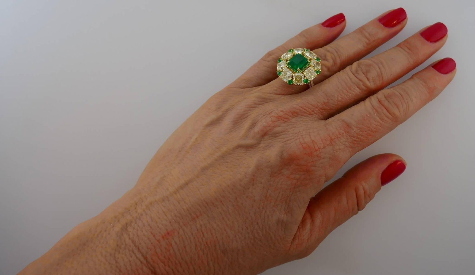 2.24 Carat Emerald Diamond Yellow Gold Ring - 2