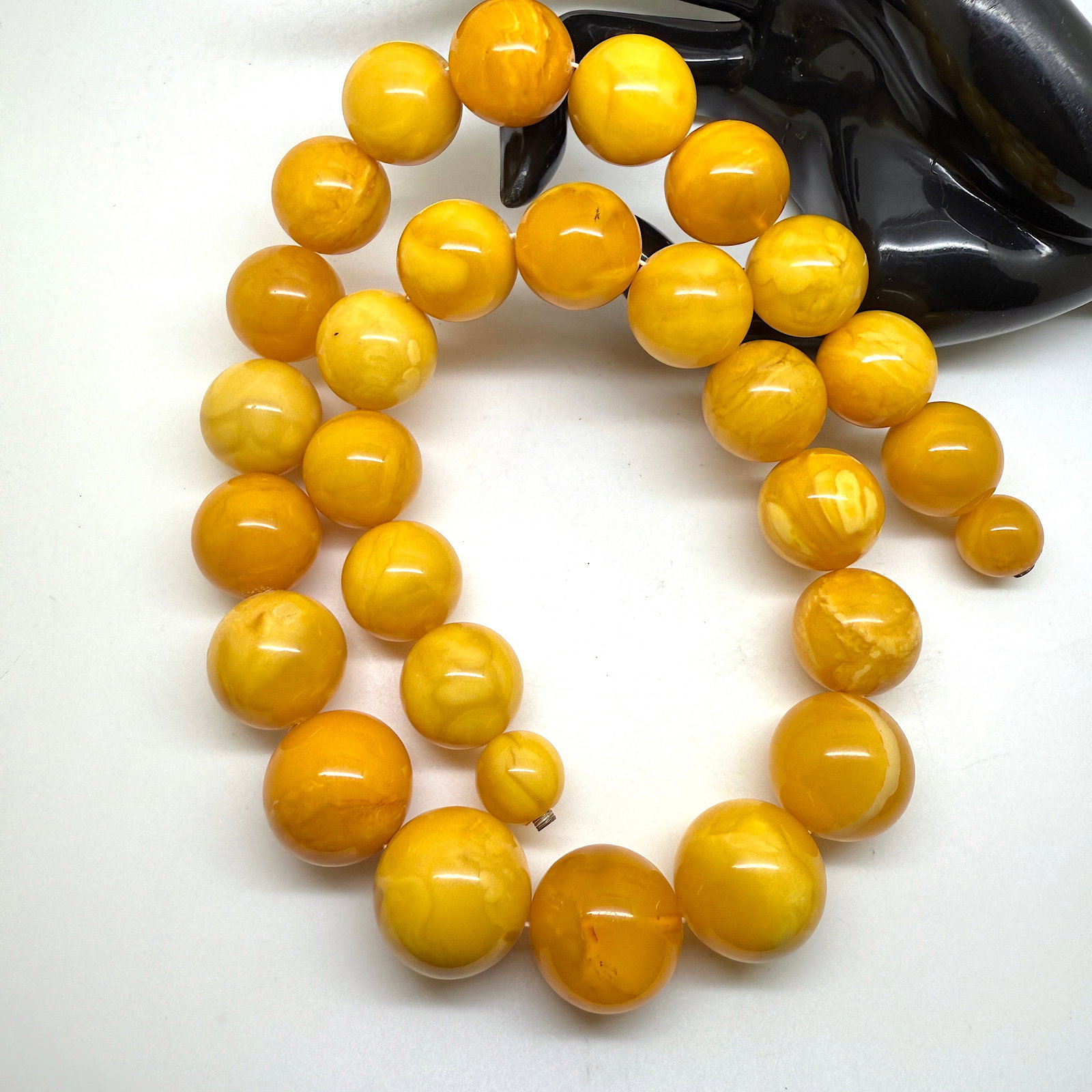 Grand Vintage Amber Necklace - 4