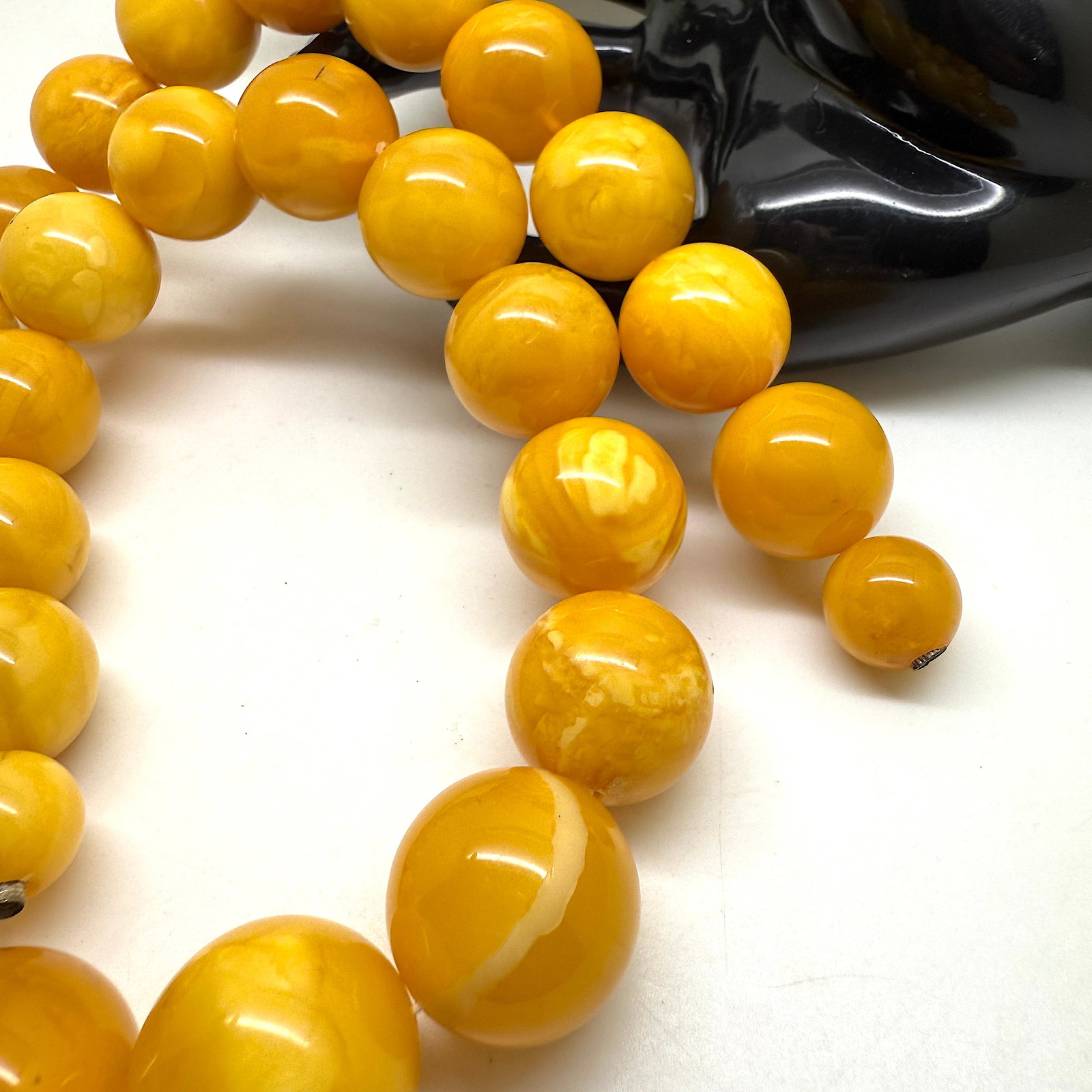 Grand Vintage Amber Necklace - 5