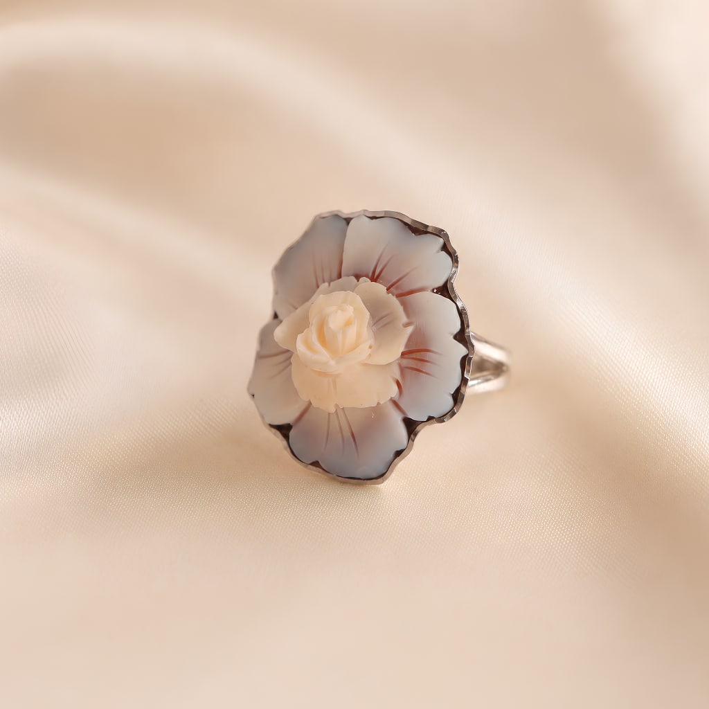 Cameo Shell Ring in Sterling Silver - 4