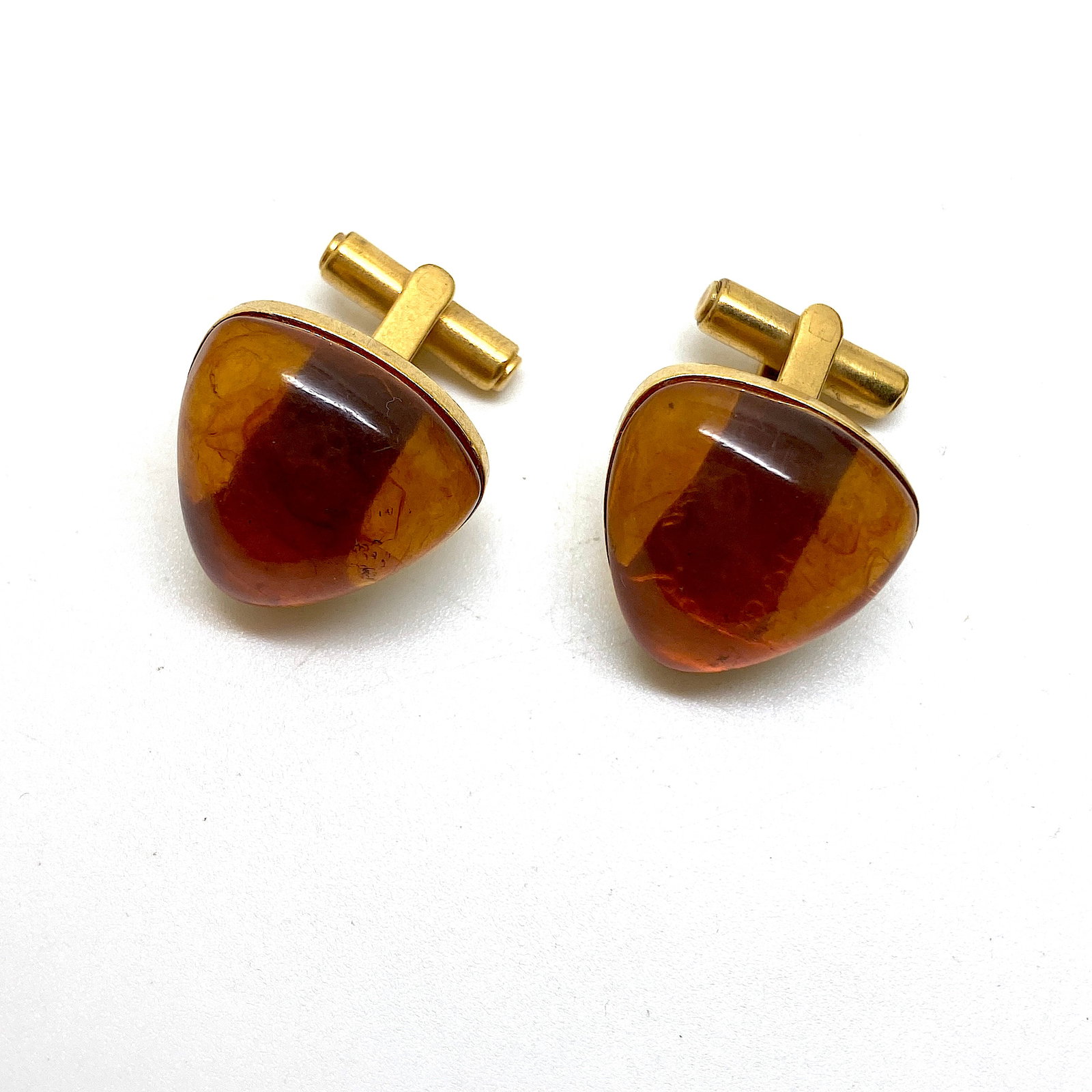 Astonishing Vintage Reuleaux shaped Amber Cufflinks - 6