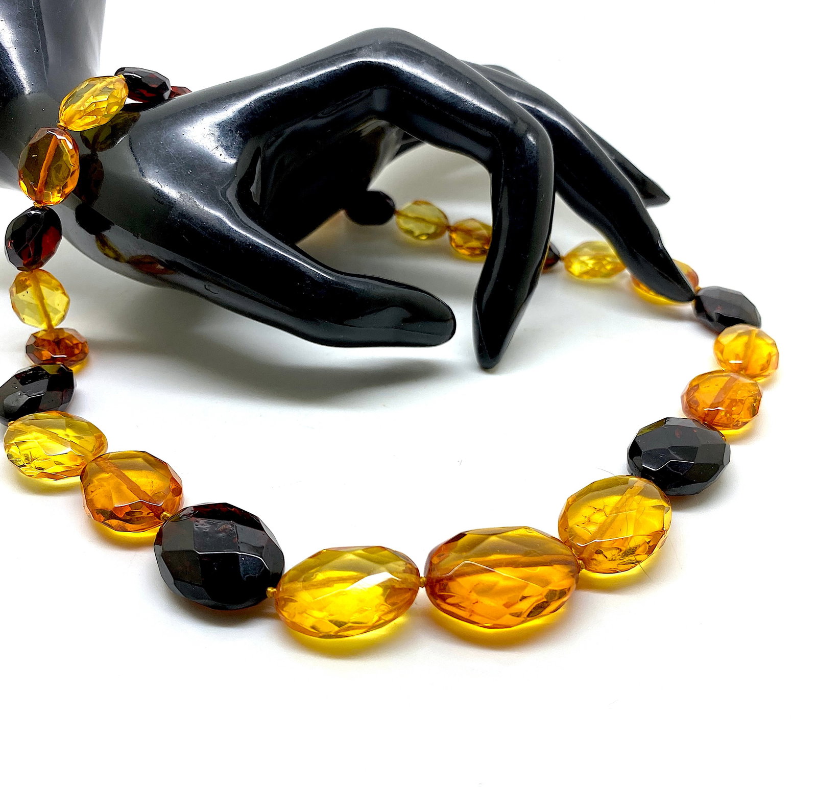 Stunning Amber Necklace made from Faceted Amber beads - 2
