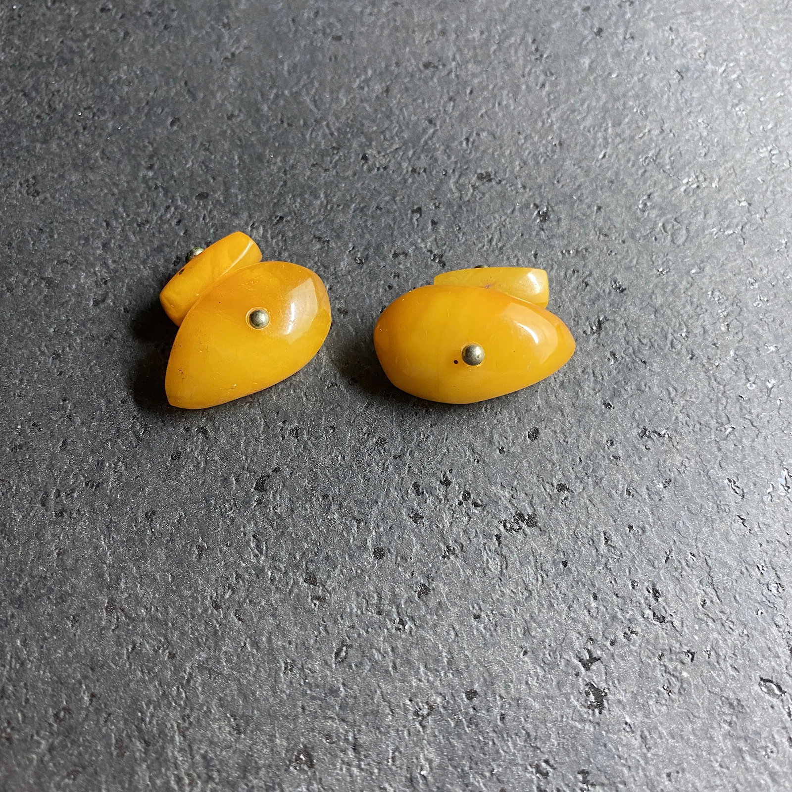Fascinating Amber Cufflinks (1 of 8)