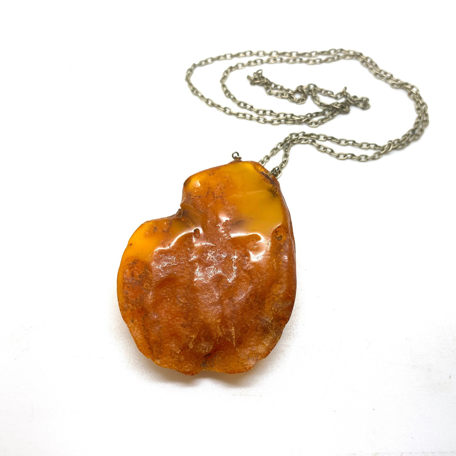 Impressive Vintage Amber Pendant with chain, shaped like a Drop - 6