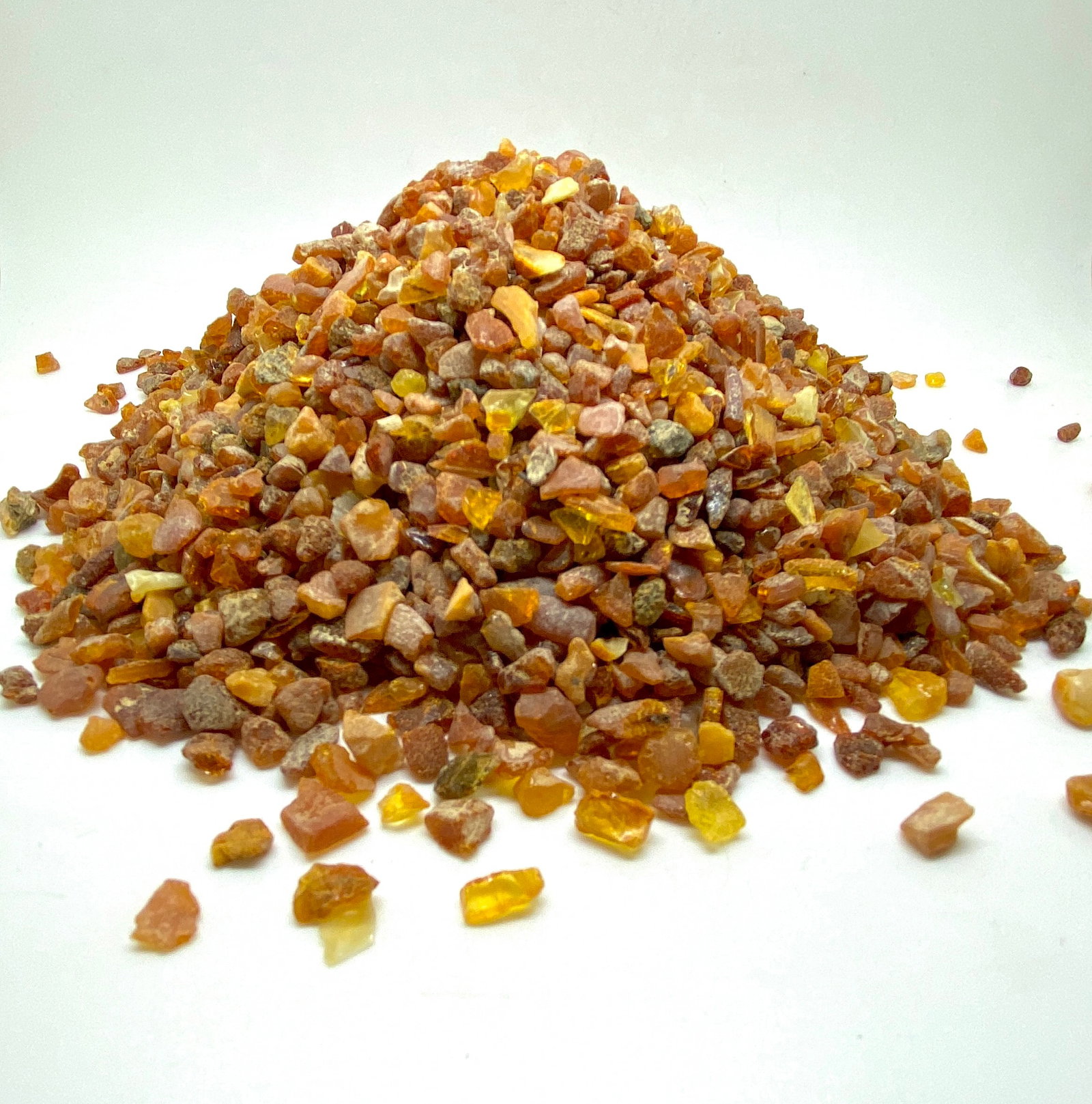 Unique Natural Amber stones of varied size: Title:Unique Natural Amber stones of varied size Metal:None Gemstone:Amber Weight:750 g Size:Size: 7.5 x 7.5 x 7.5 mm Size: 0.295 x 0.295 x 0.295 inches Made of:(Reconstituted Amber or Whole