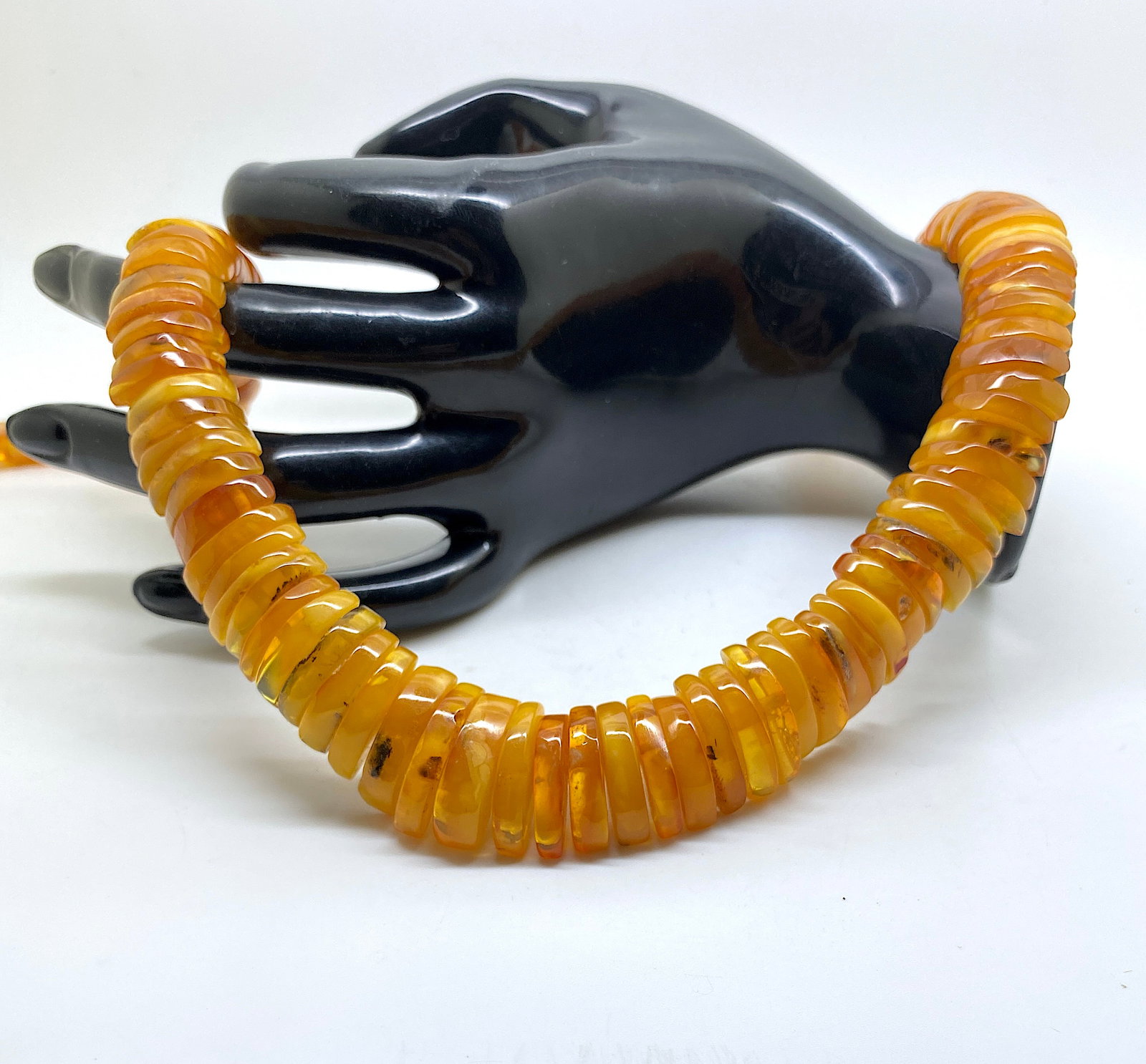 Outstanding Vintage Amber Necklace made from Hand Carved Amber beads - 5