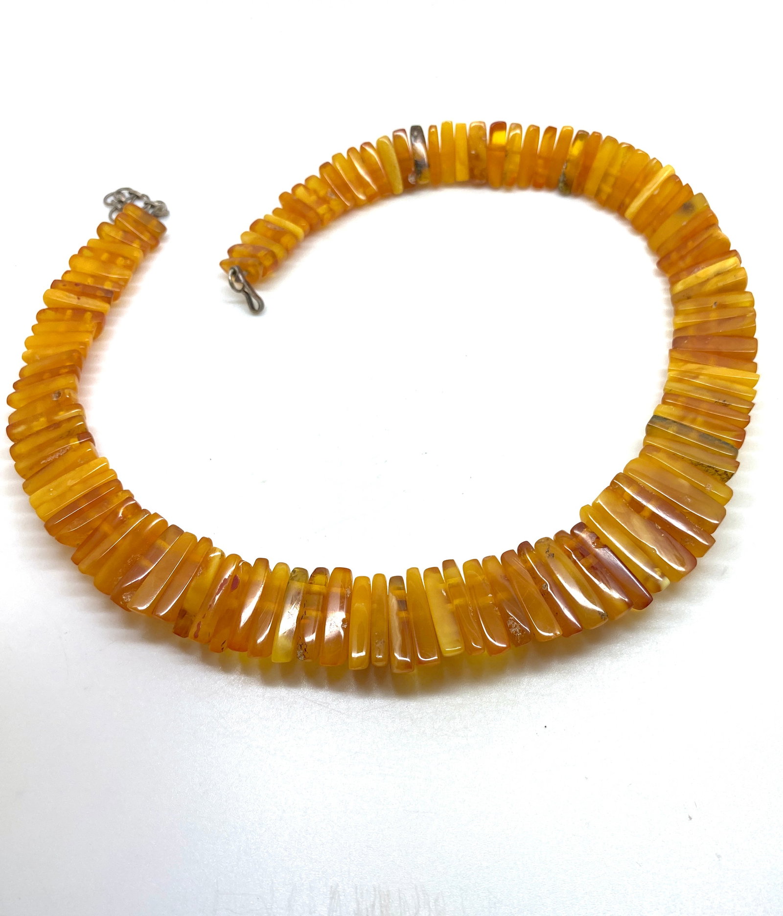 Outstanding Vintage Amber Necklace made from Hand Carved Amber beads - 7