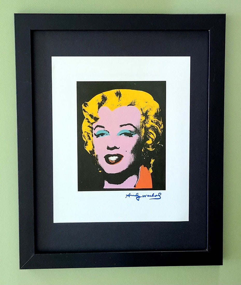 Andy Warhol " Marilyn Monroe" Vintage Signed Print + Mounted & Framed: Andy Warhol " Marilyn Monroe" Vintage Signed Print + Mounted & FramedUp for Auction this Beautiful and Scarce Vintage Offset Lithograph after Andy Warhol " Marilyn Monroe " Facsimile Signed in Ink The