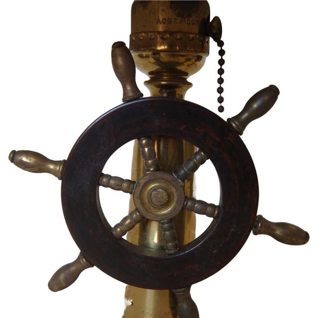 1950s Nautical Brass and Bakelite Ships Wheel Helm Table Lamp - 4