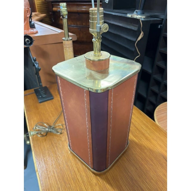 1970s Two-Toned Square Leather Wrapped Table Lamp With Gold Trim - 11