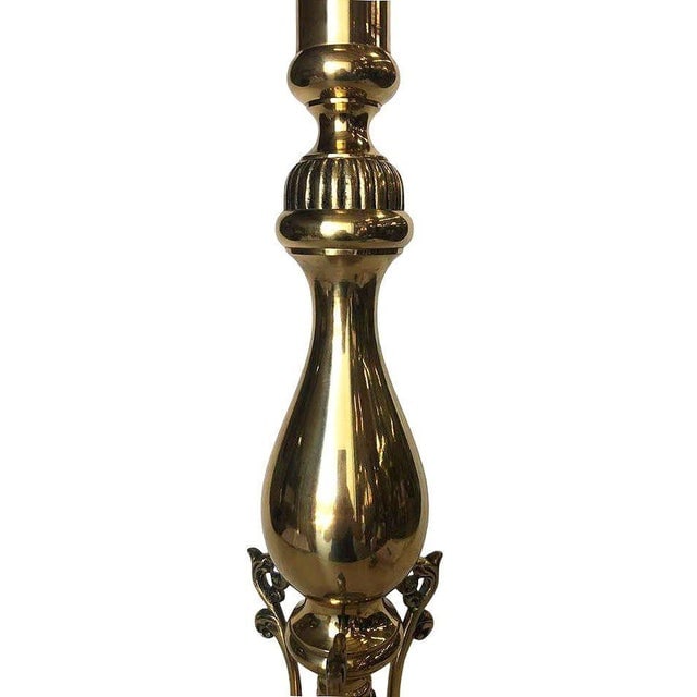 1970s Large Queen Anne Brass Patinaed Candle Stick Table Lamp - 5