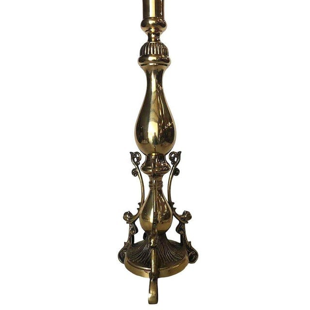 1970s Large Queen Anne Brass Patinaed Candle Stick Table Lamp - 6