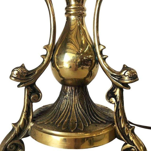 1970s Large Queen Anne Brass Patinaed Candle Stick Table Lamp - 8