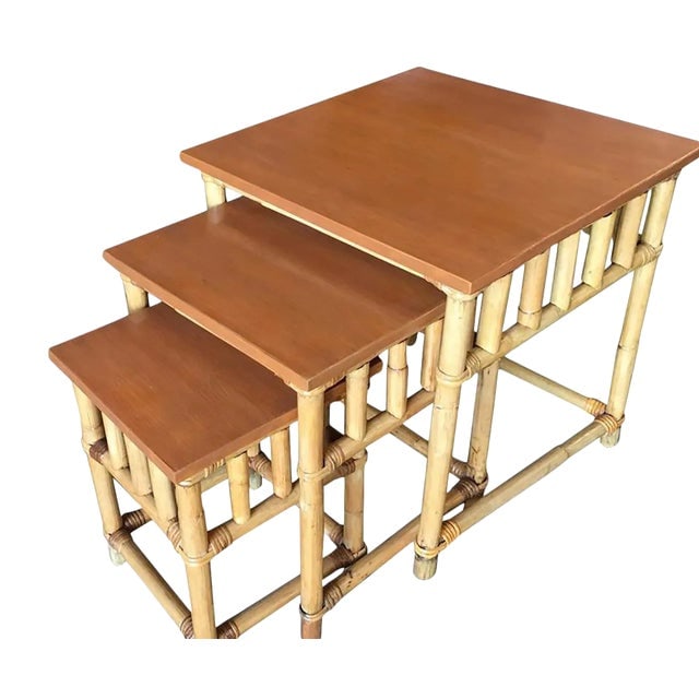 Restored Vintage Set of 3 Rattan Nesting Side Tables W/ Mahogany Top (1 of 11)
