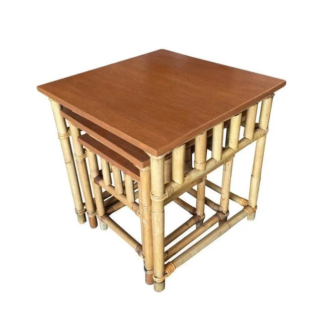 Restored Vintage Set of 3 Rattan Nesting Side Tables W/ Mahogany Top - 2