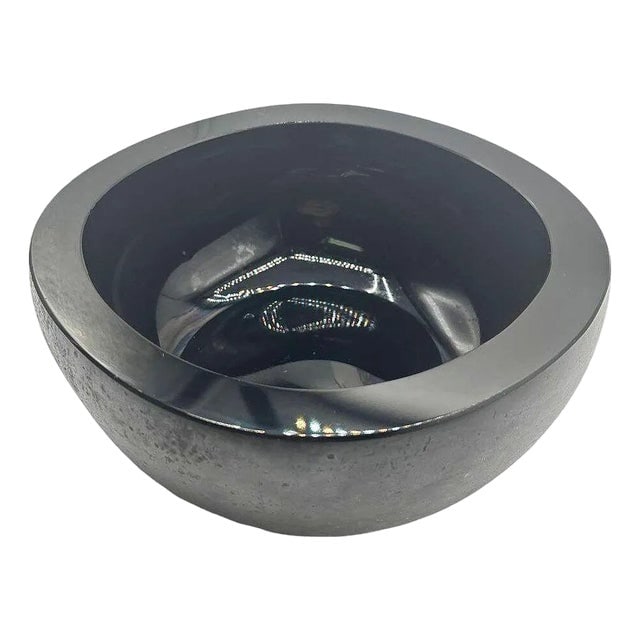Mid 20th Century Italian Murano Black Art Glass Bowl Signed Boudin Murano: Title: Mid 20th Century Italian Murano Black Art Glass Bowl Signed Boudin Murano Description: This exquisite Murano art glass bowl signed Boudin Murano. Shaped as a rounded square, it features a