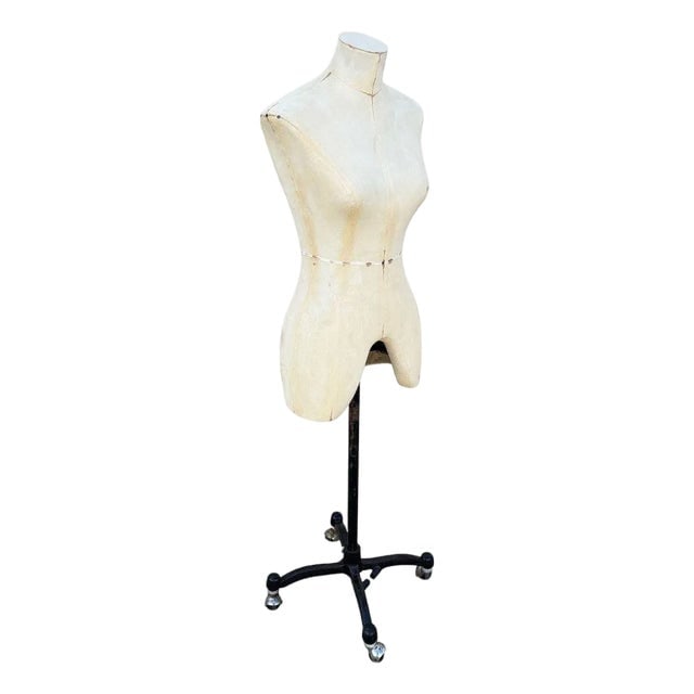 Adult Female White Linen Dress Form Mannequin on Iron Base W/ Wheels Size 8: Title: Adult Female White Linen Dress Form Mannequin on Iron Base W/ Wheels Size 8 Description: An exceptional female dress form, beautifully preserving the classic contours and utilitarian elegance