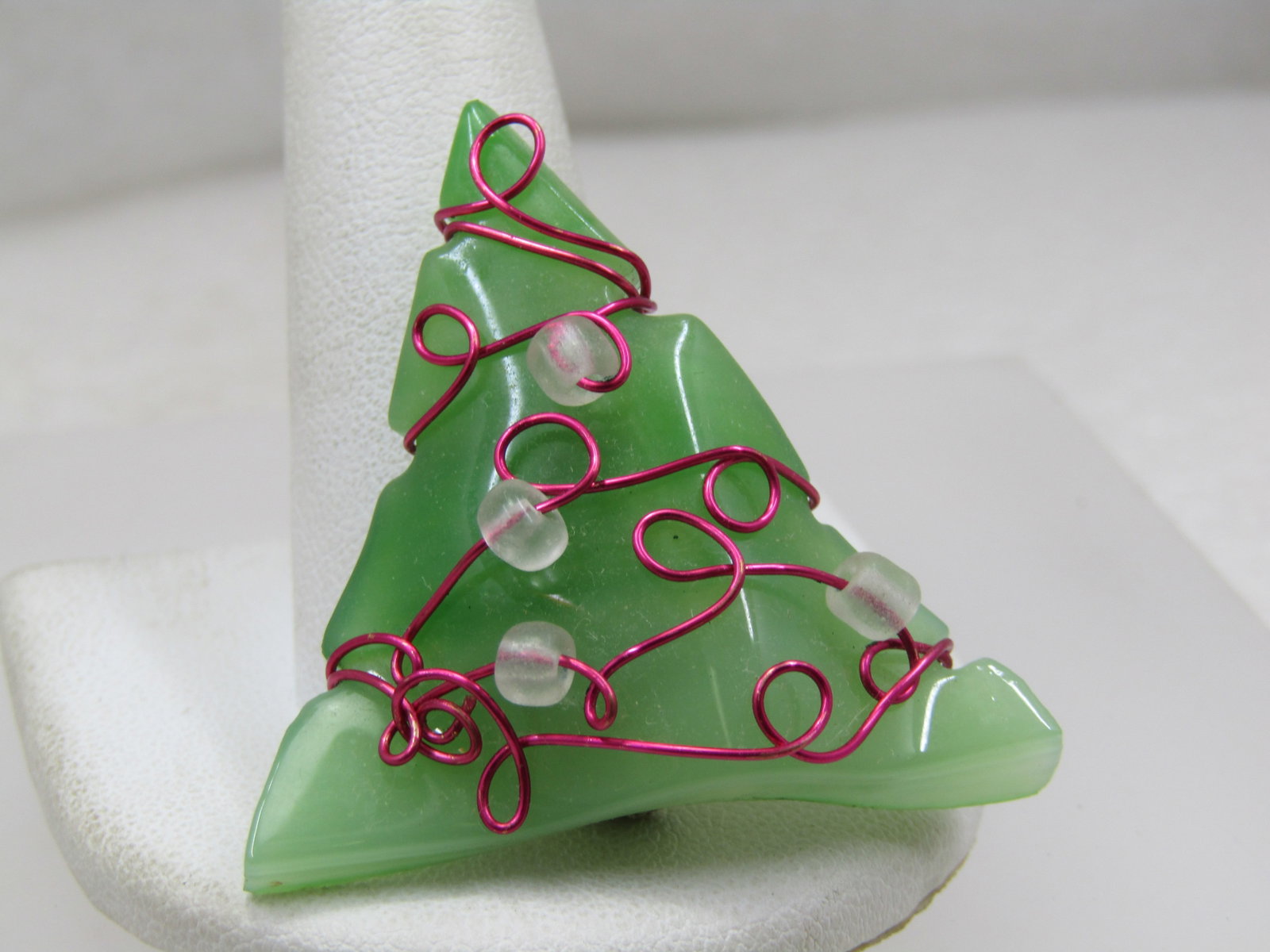 Vintage Jade Green Glass Christmas Tree Brooch, Wrapped - 2