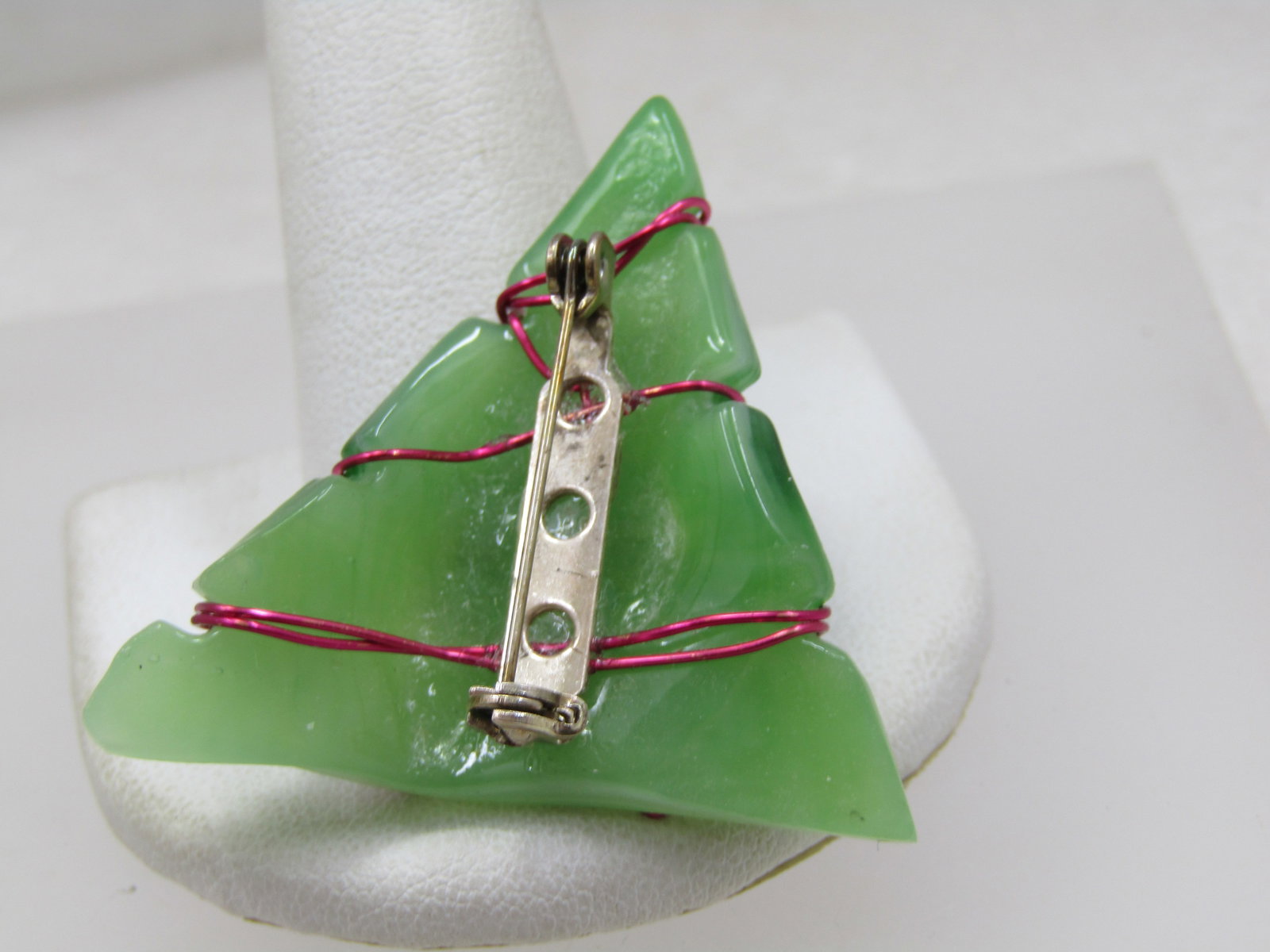Vintage Jade Green Glass Christmas Tree Brooch, Wrapped - 3