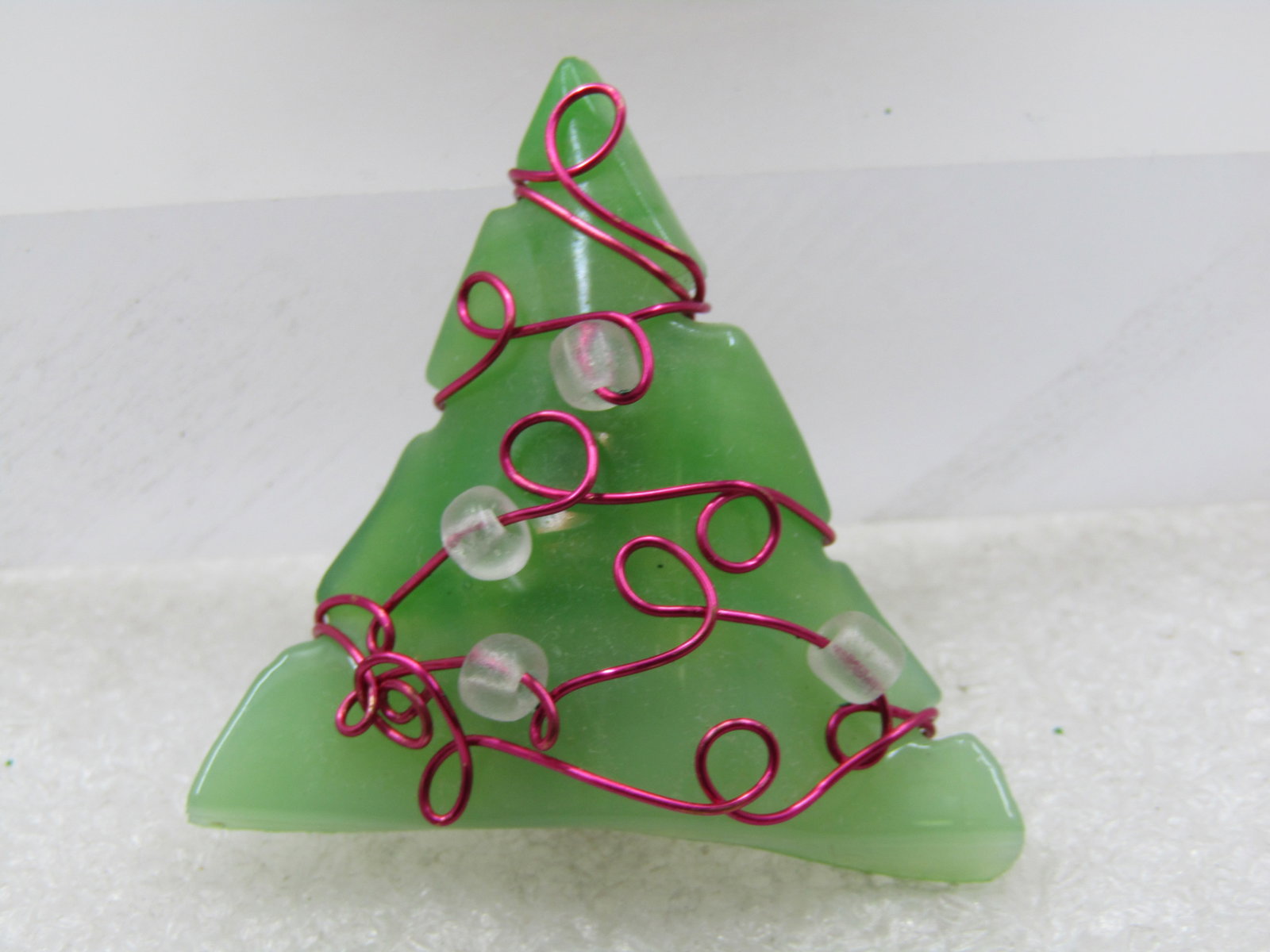 Vintage Jade Green Glass Christmas Tree Brooch, Wrapped - 4