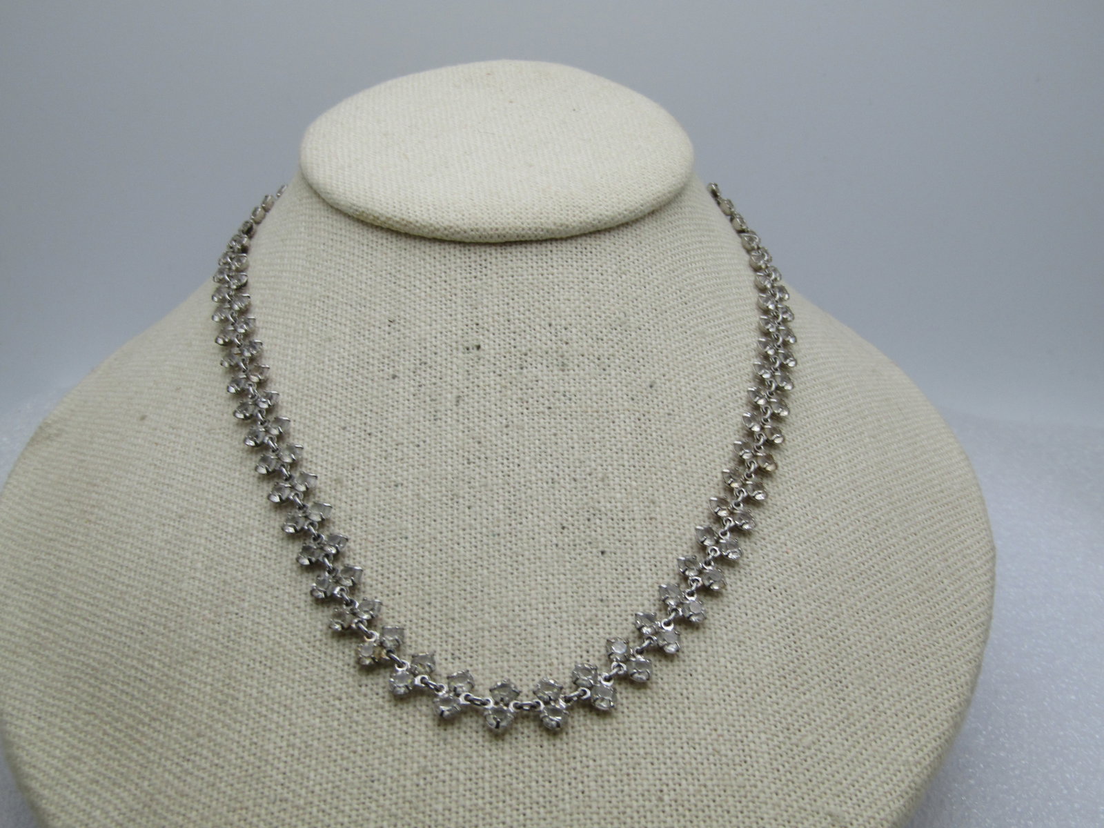 Vintage Clear Rhinestone Choker Necklace , 14.5" - 16", 1970's-1980's: Title: Vintage Clear Rhinestone Choker Necklace , 14.5" - 16", 1970's-1980's Description: Vintage Clear Rhinestone Choker Necklace , 14.5" - 16", 1970's-1980's. This has a clear rhinestone on top and 
