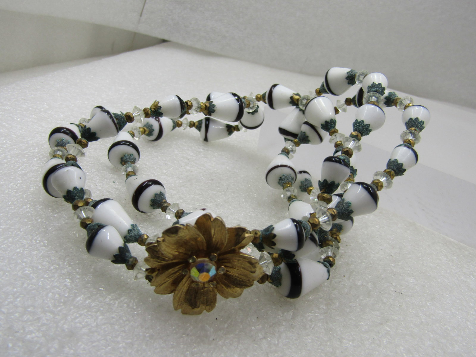 Vintage Double Strand Black & White Glass Beaded Necklace, 21" - 6