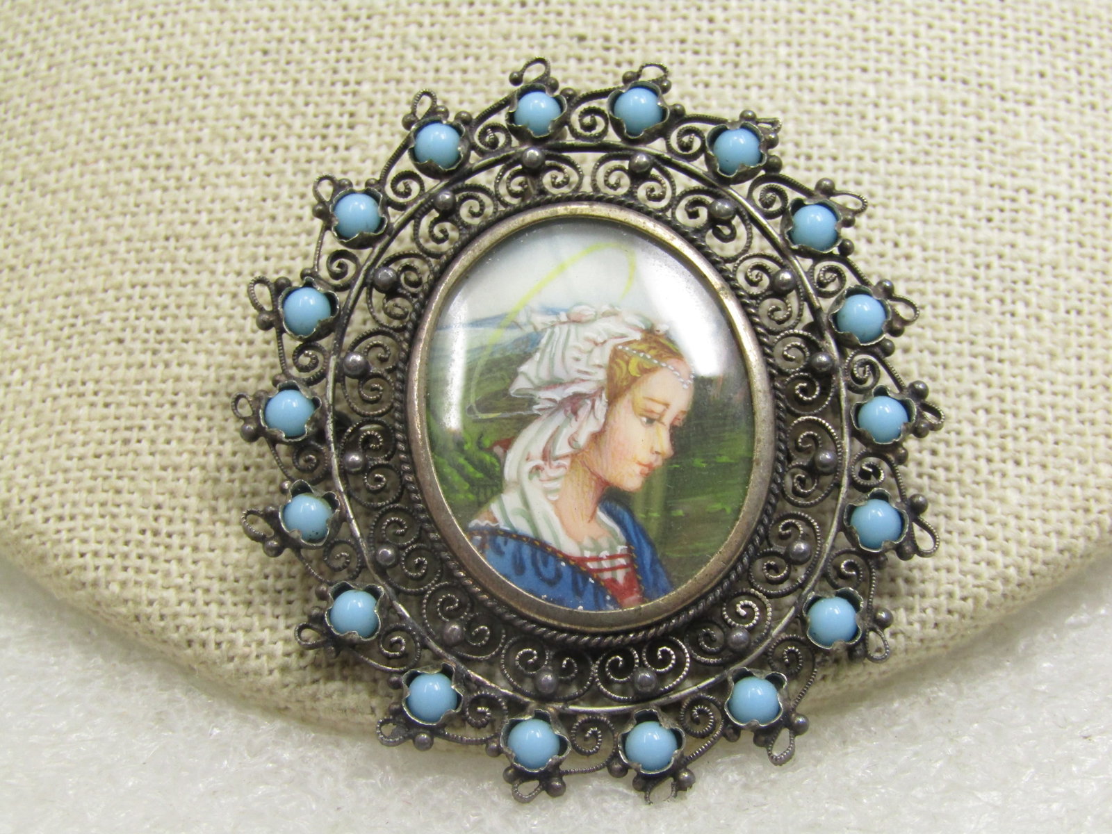 .800 Silver Painted Girl Brooch/Pendant, Turquoise Glass Beaded Filigree Frame - 2