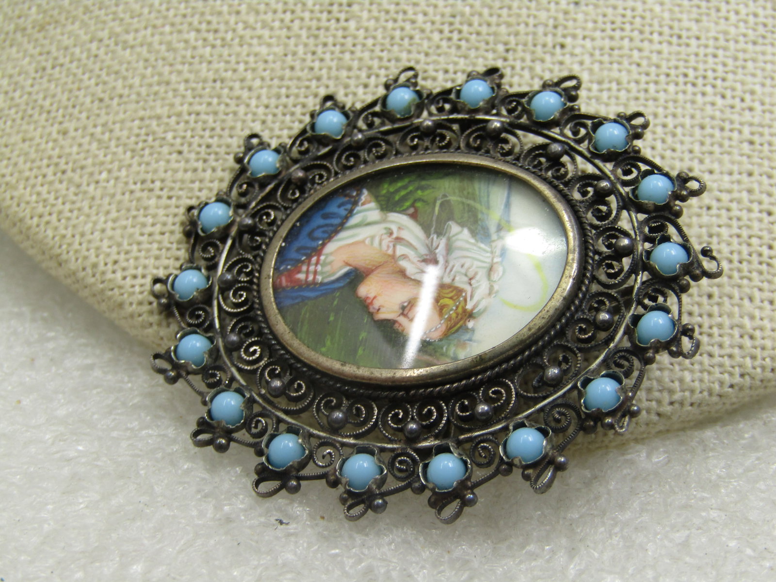.800 Silver Painted Girl Brooch/Pendant, Turquoise Glass Beaded Filigree Frame - 3