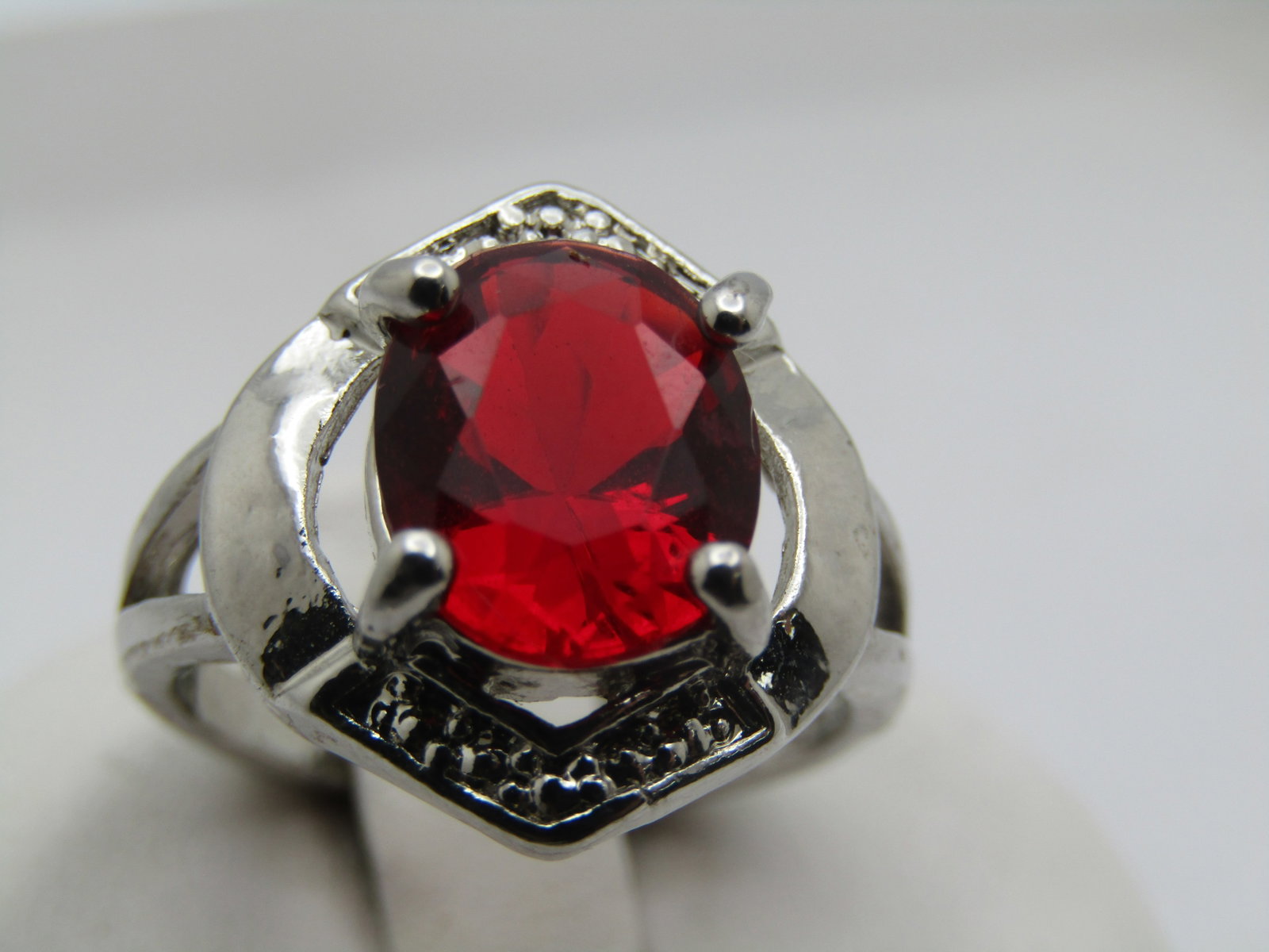 Red Glass Stone Fashion Ring, Sz. 7.5, 1980's-1990's - 3