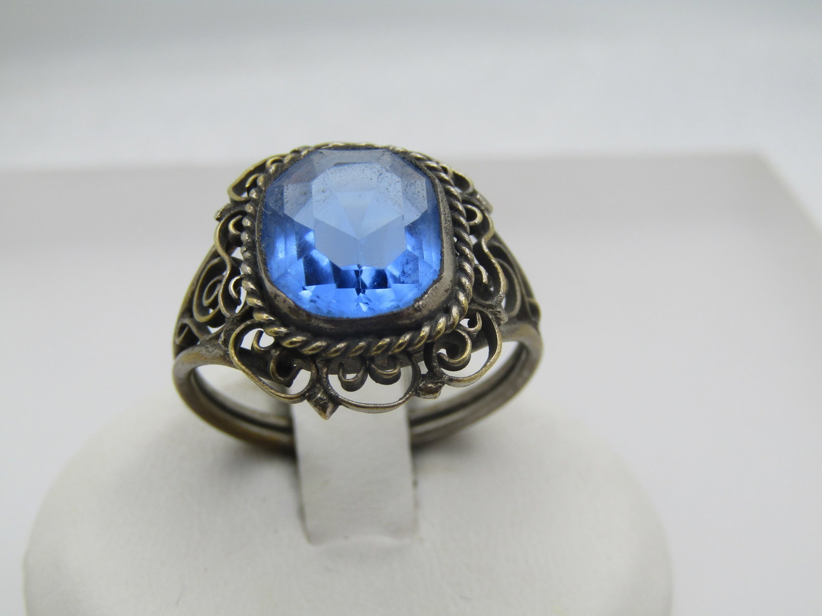 Vintage Silver Tone Blue Filigree Ring, Sz. 7, (1 of 7)