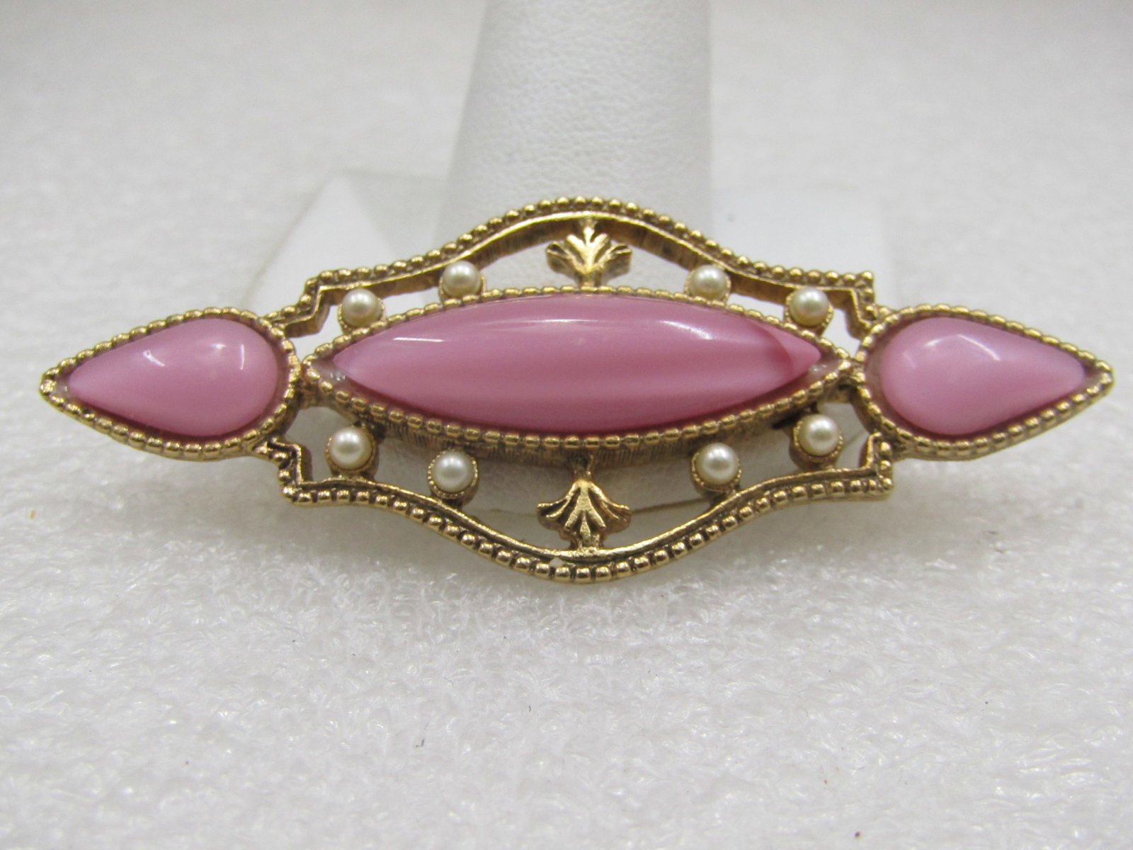 Vintage Pink Glass Faux Pearl Brooch, 2.75": Title: Vintage Pink Glass Faux Pearl Brooch, 2.75" Description: Vintage Pink Glass Faux Pearl Brooch, 2.75" wide and 1-1/8" tall. Victorian themed brooch from appx. 1980's-1990's. Pink innr glass