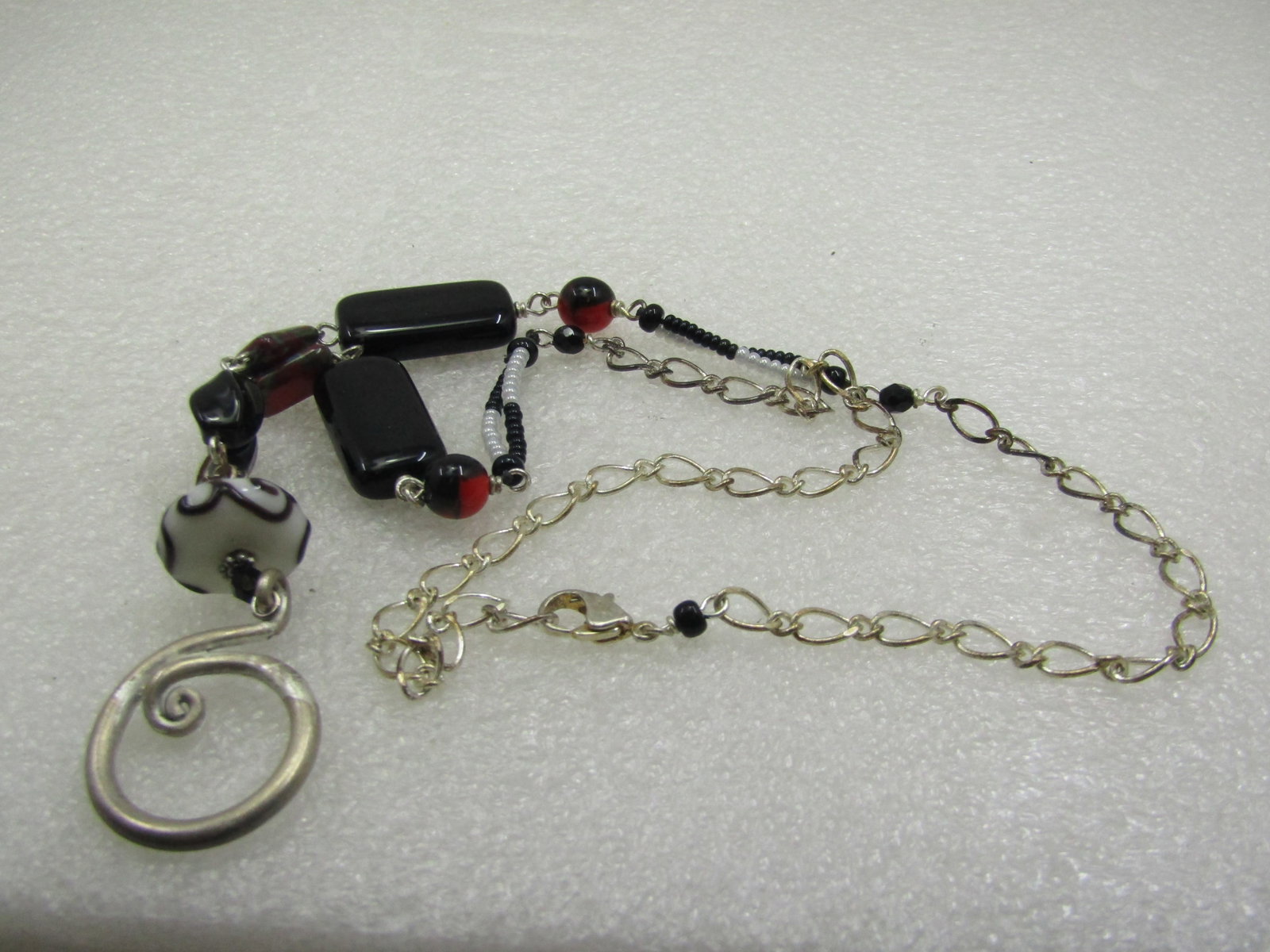 Vintage Red, Black, White Glass Beaded Necklace, 22" - 7